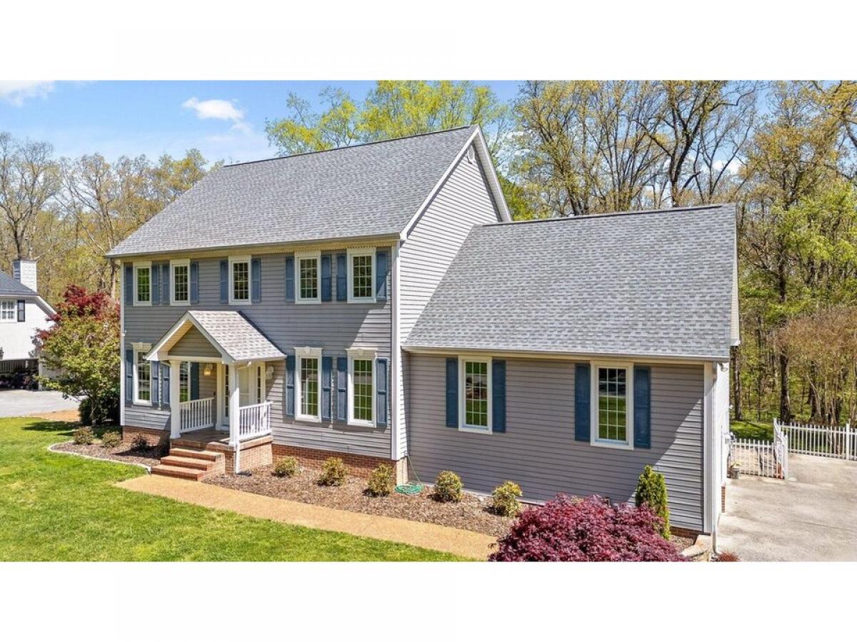 Picture of Home For Sale in Signal Mountain, Tennessee, United States