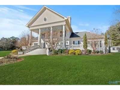 Home For Sale in Fort Payne, Alabama