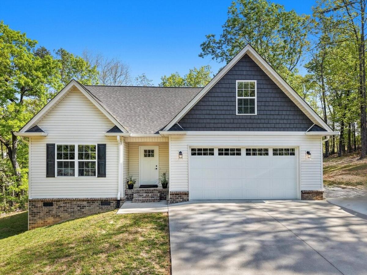 Picture of Home For Sale in Harrison, Tennessee, United States