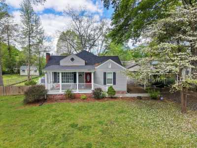 Home For Sale in Chickamauga, Georgia