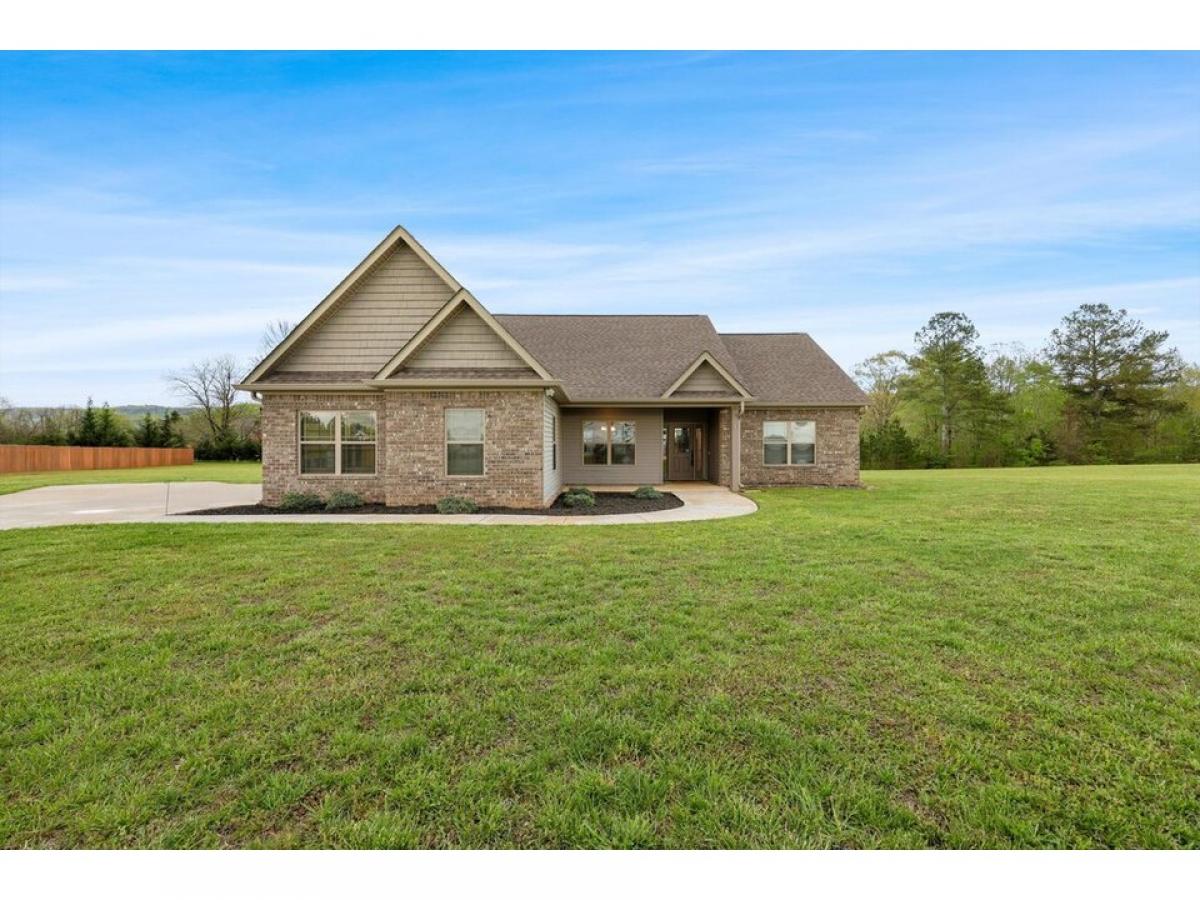 Picture of Home For Sale in Rock Spring, Georgia, United States