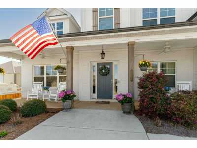 Home For Sale in Apison, Tennessee