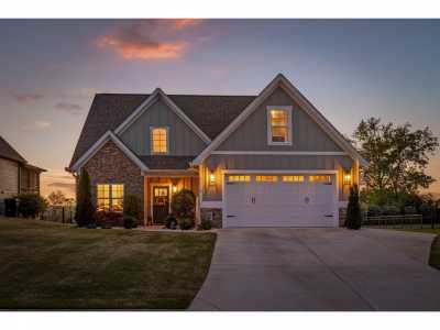 Home For Sale in Harrison, Tennessee