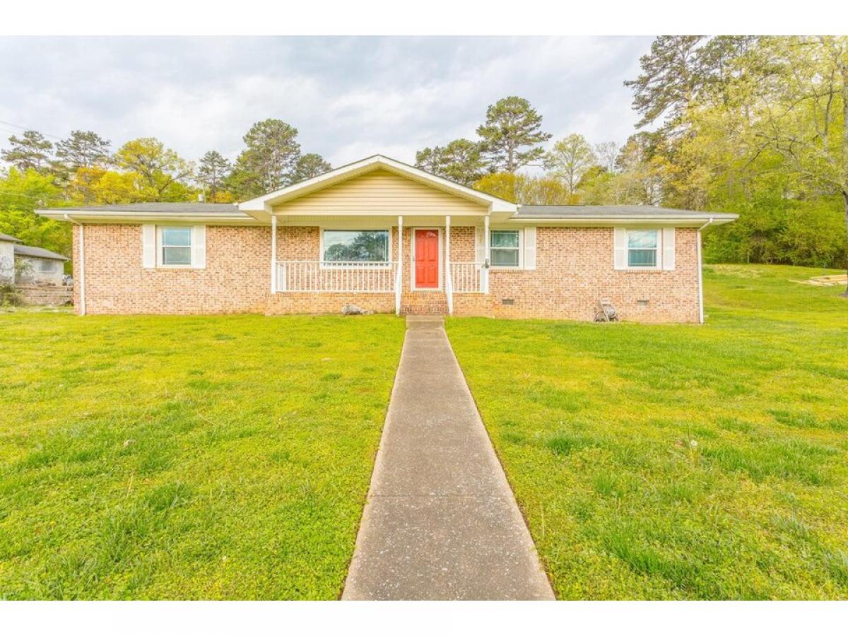 Picture of Home For Sale in Soddy Daisy, Tennessee, United States