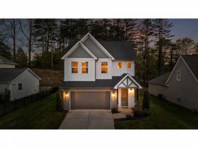 Home For Sale in Soddy Daisy, Tennessee