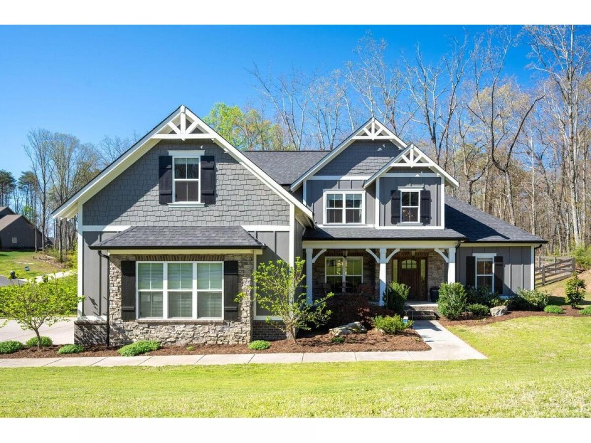 Picture of Home For Sale in Signal Mountain, Tennessee, United States