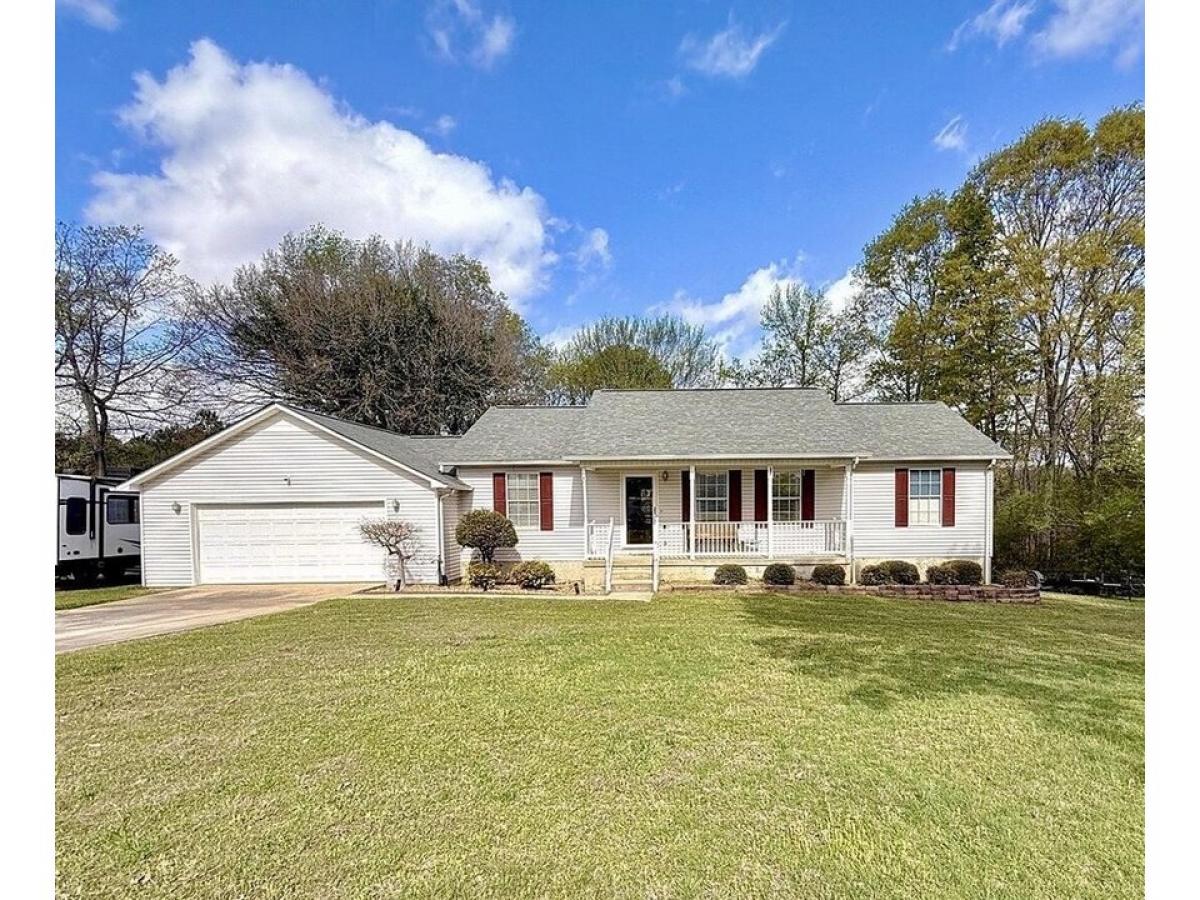 Picture of Home For Sale in Bridgeport, Alabama, United States