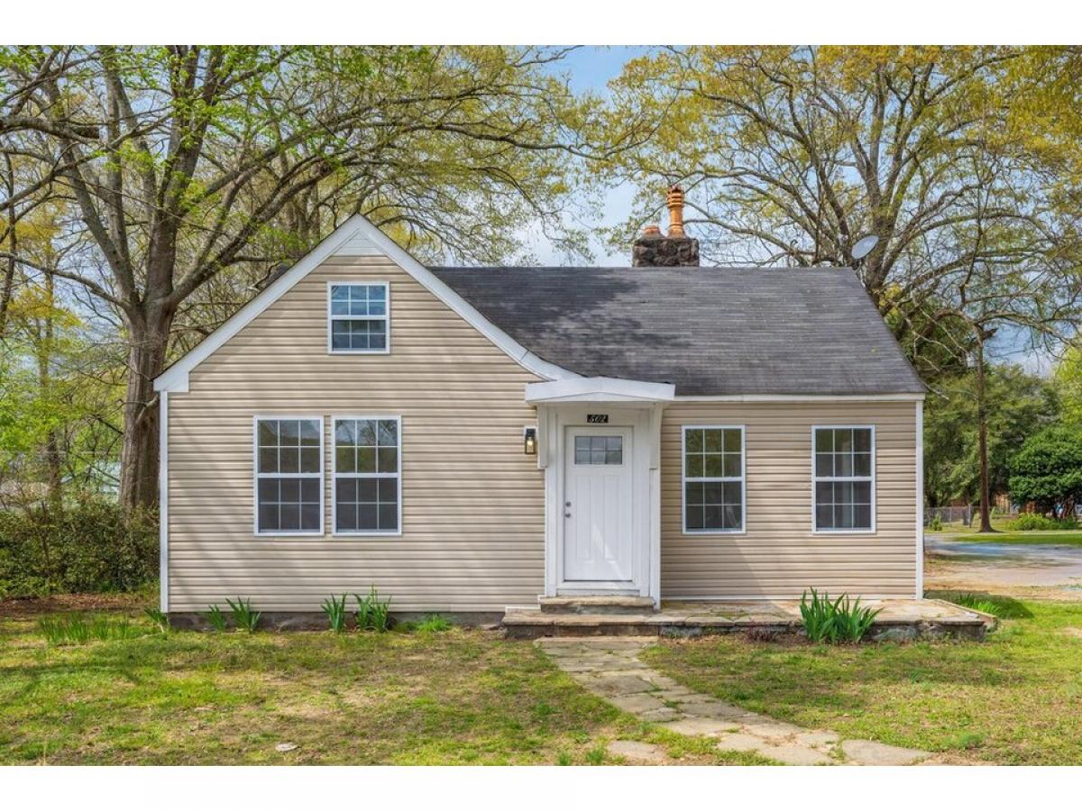 Picture of Home For Sale in Lafayette, Georgia, United States