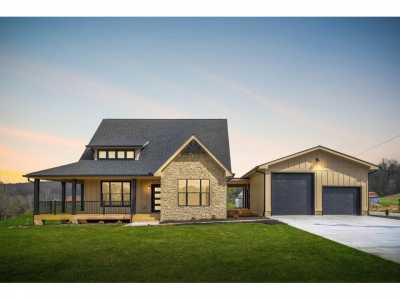 Home For Sale in Graysville, Tennessee