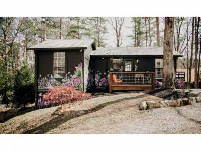 Home For Sale in Tracy City, Tennessee