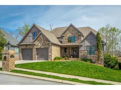 Home For Sale in Apison, Tennessee