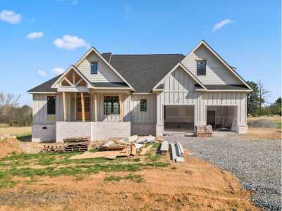 Home For Sale in Decatur, Tennessee