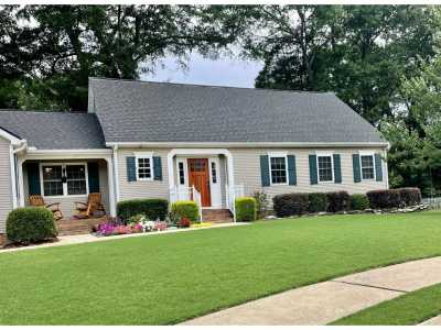 Home For Sale in Hixson, Tennessee