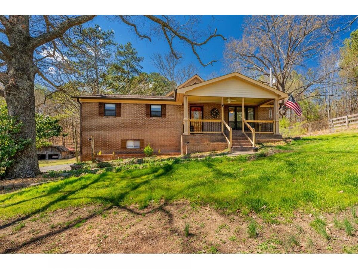 Picture of Home For Sale in Lafayette, Georgia, United States