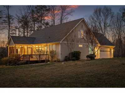 Home For Sale in Rising Fawn, Georgia