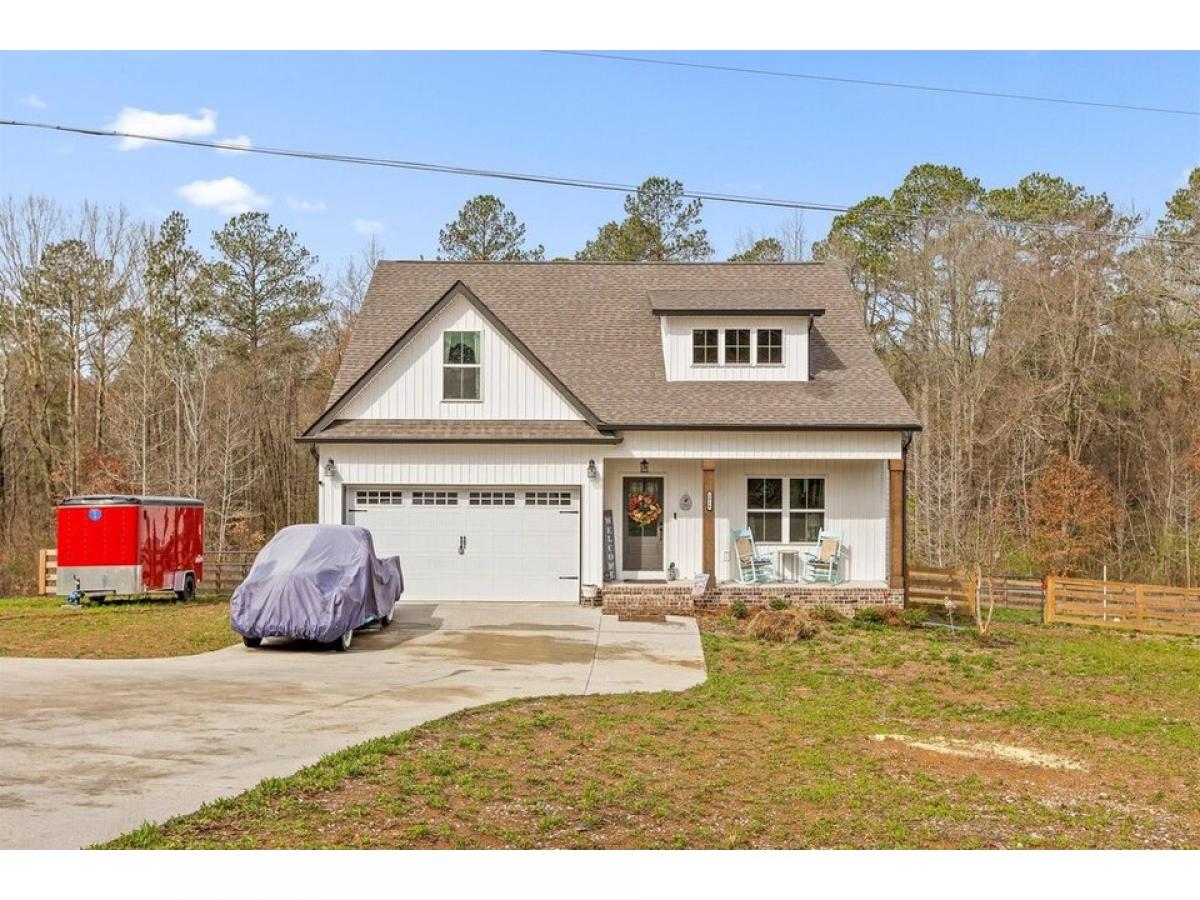 Picture of Home For Sale in Tunnel Hill, Georgia, United States
