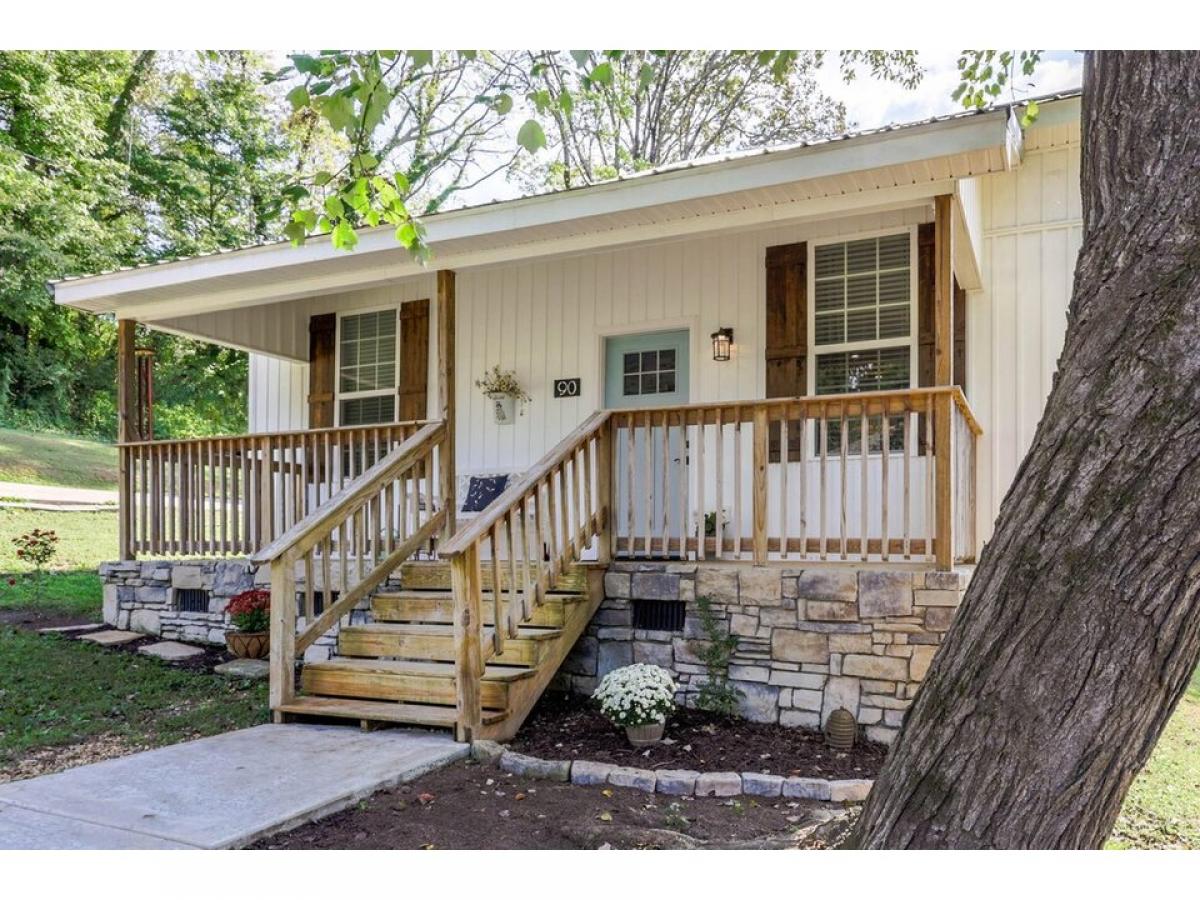 Picture of Home For Sale in Calhoun, Georgia, United States