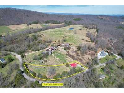 Home For Sale in Ten Mile, Tennessee