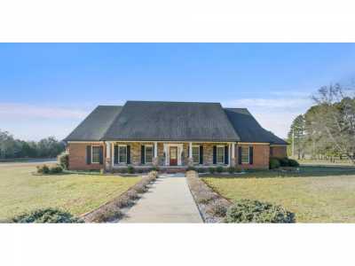 Home For Sale in South Pittsburg, Tennessee