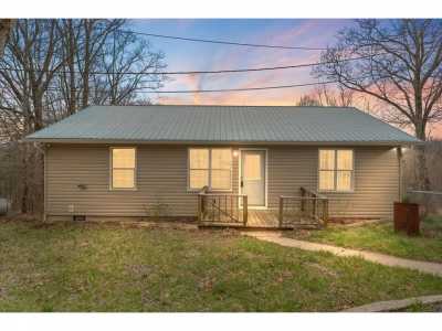 Home For Sale in Spring City, Tennessee