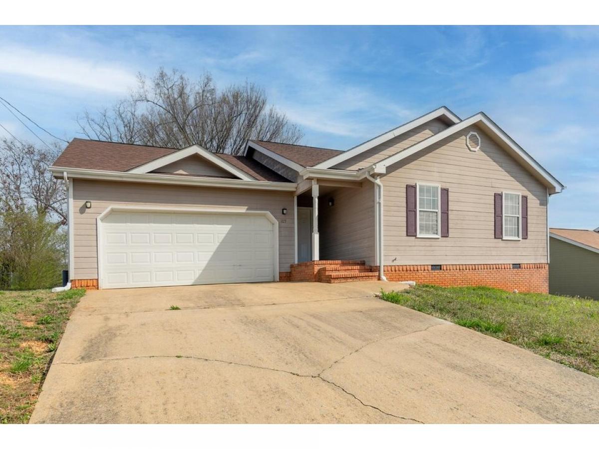 Picture of Home For Sale in Fort Oglethorpe, Georgia, United States