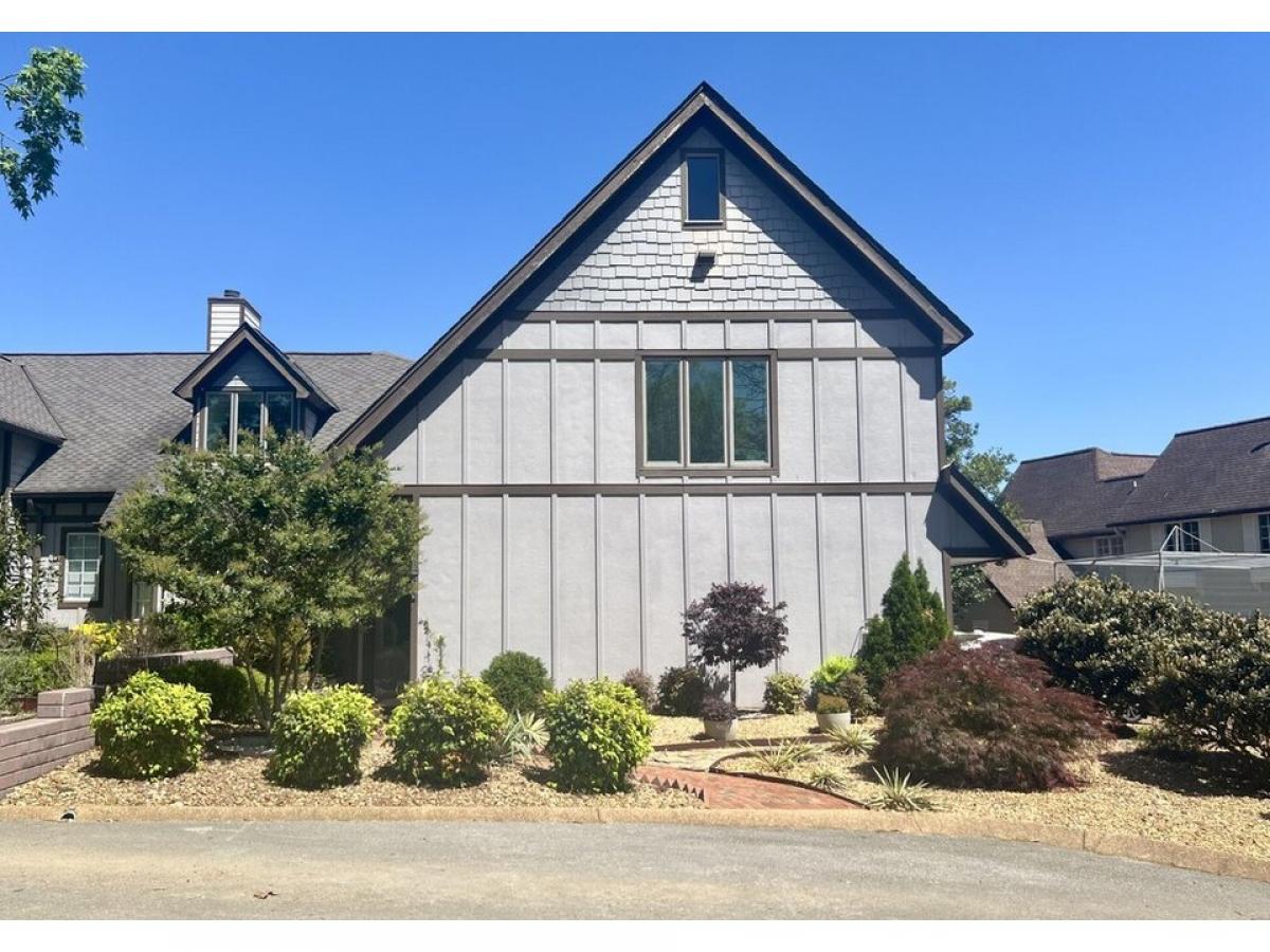 Picture of Home For Sale in Ringgold, Georgia, United States