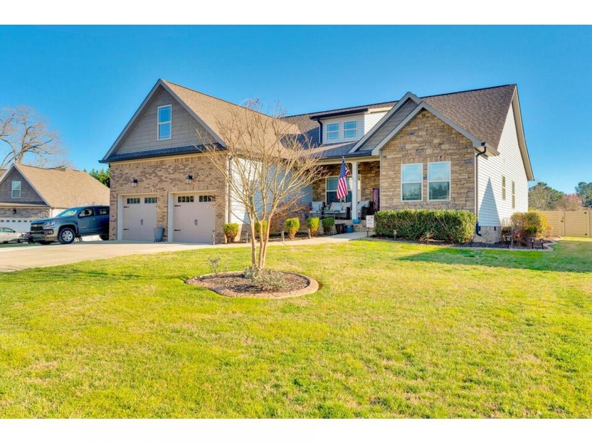 Picture of Home For Sale in Rock Spring, Georgia, United States