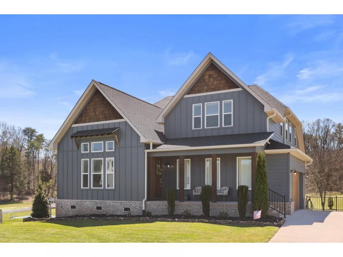 Picture of Home For Sale in Harrison, Tennessee, United States