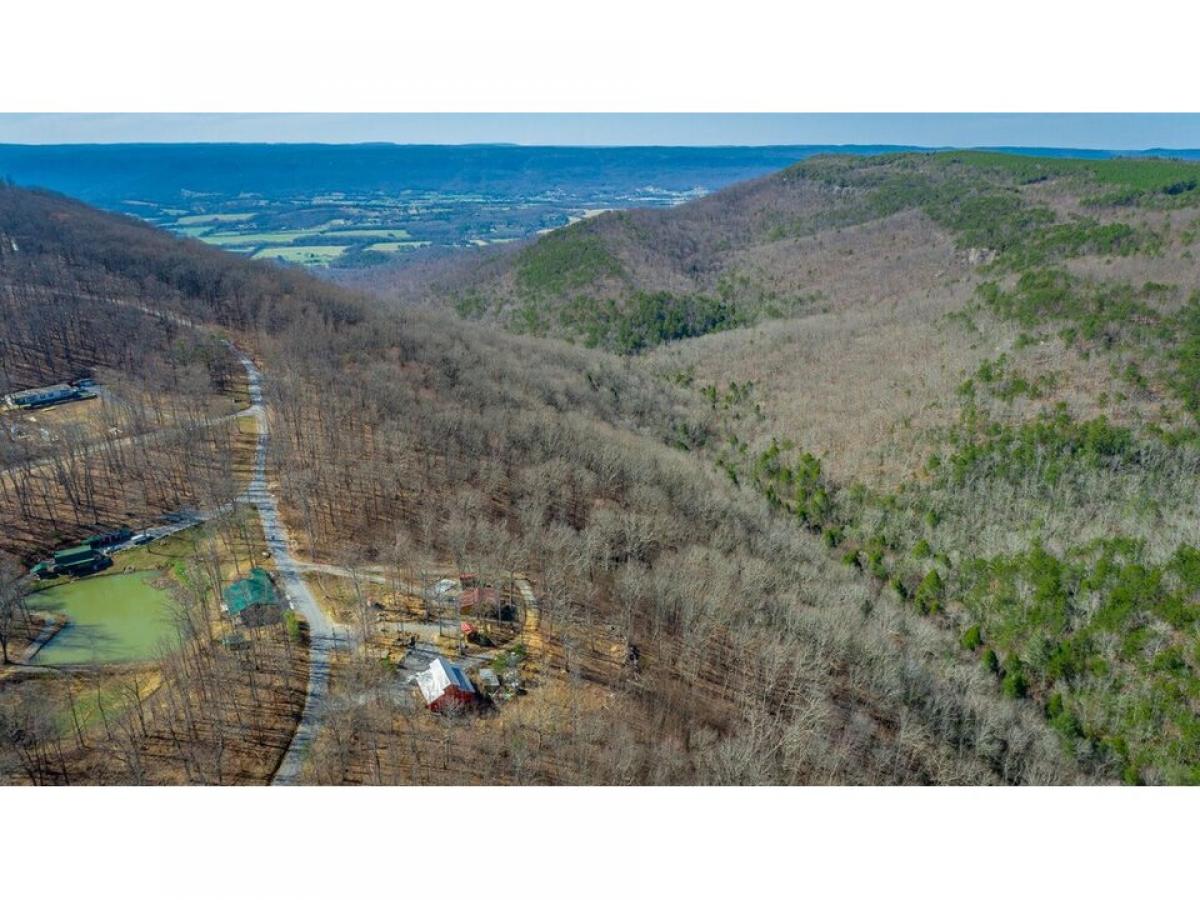 Picture of Home For Sale in Graysville, Tennessee, United States