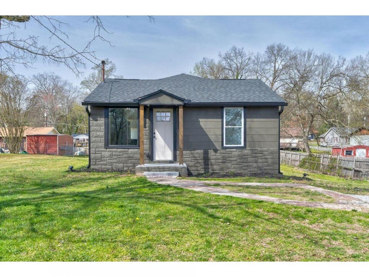 Picture of Home For Sale in Rossville, Georgia, United States