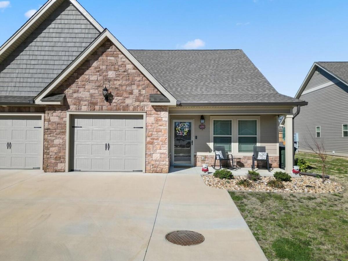 Picture of Home For Sale in Rossville, Georgia, United States