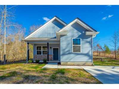 Home For Sale in Rossville, Georgia