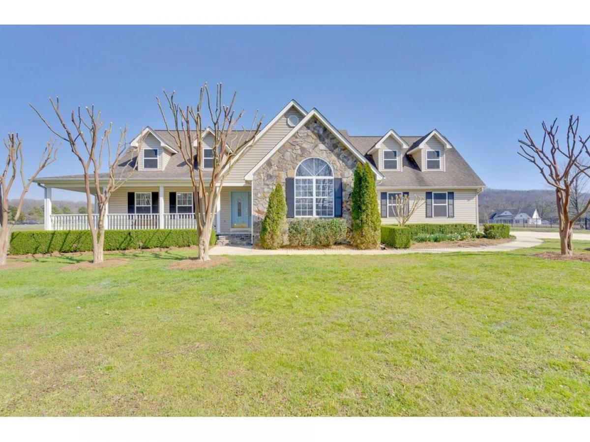 Picture of Home For Sale in Ringgold, Georgia, United States