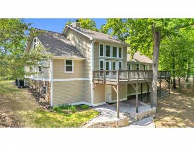 Home For Sale in Apison, Tennessee