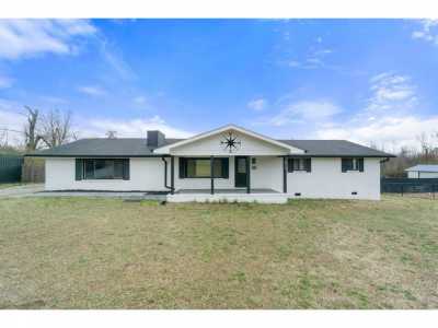 Home For Sale in Ooltewah, Tennessee
