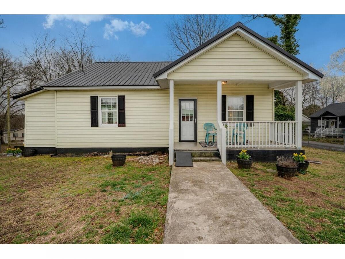 Picture of Home For Sale in Lafayette, Georgia, United States
