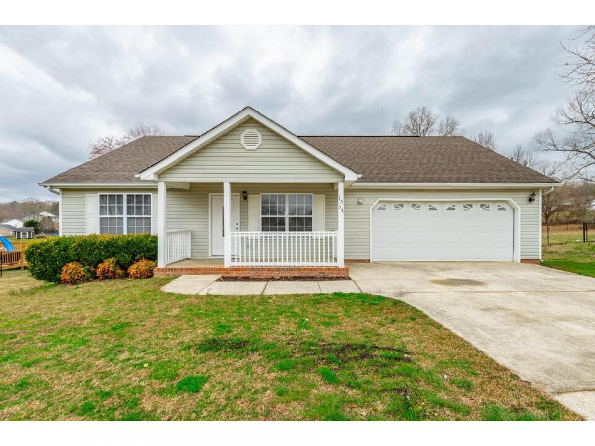 Picture of Home For Sale in Ringgold, Georgia, United States