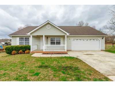 Home For Sale in Ringgold, Georgia