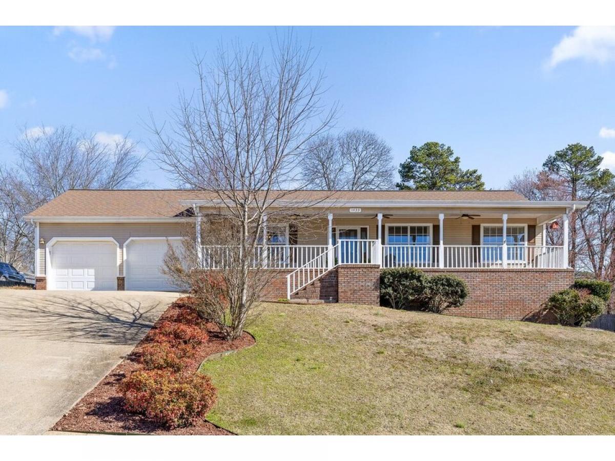 Picture of Home For Sale in Hixson, Tennessee, United States