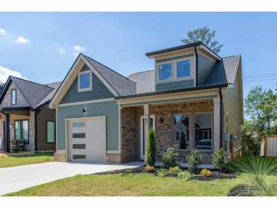 Home For Sale in Rossville, Georgia