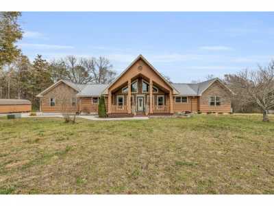 Home For Sale in Chickamauga, Georgia