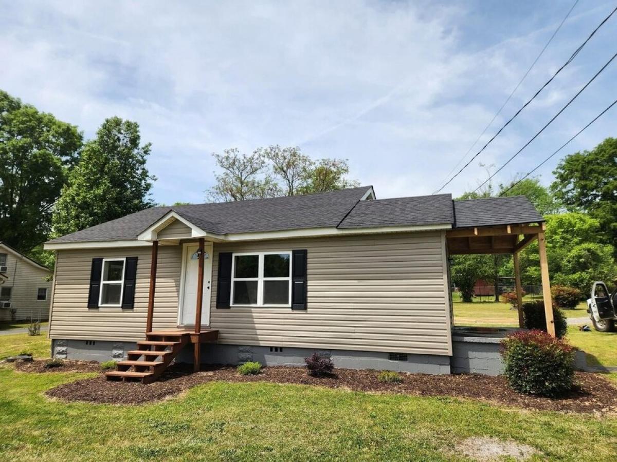 Picture of Home For Sale in Summerville, Georgia, United States