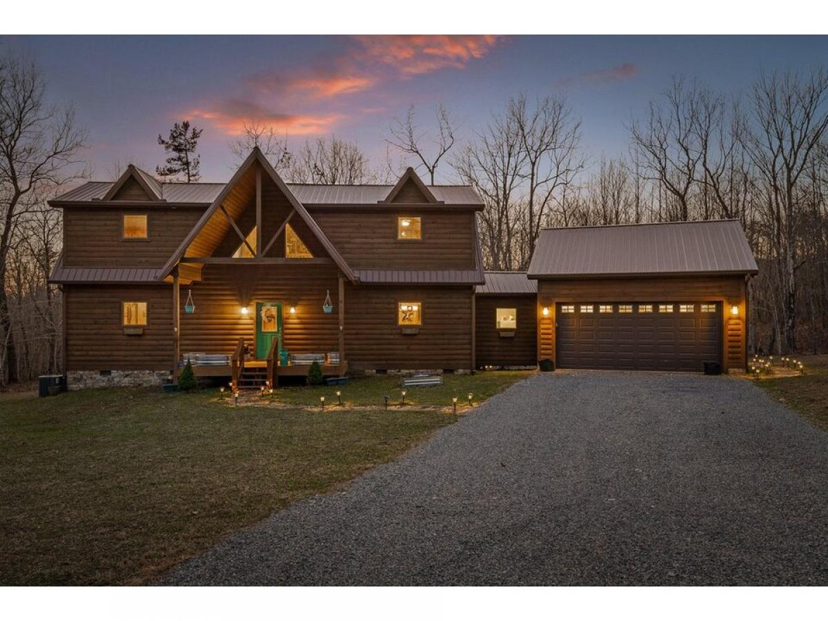 Picture of Home For Sale in Dunlap, Tennessee, United States