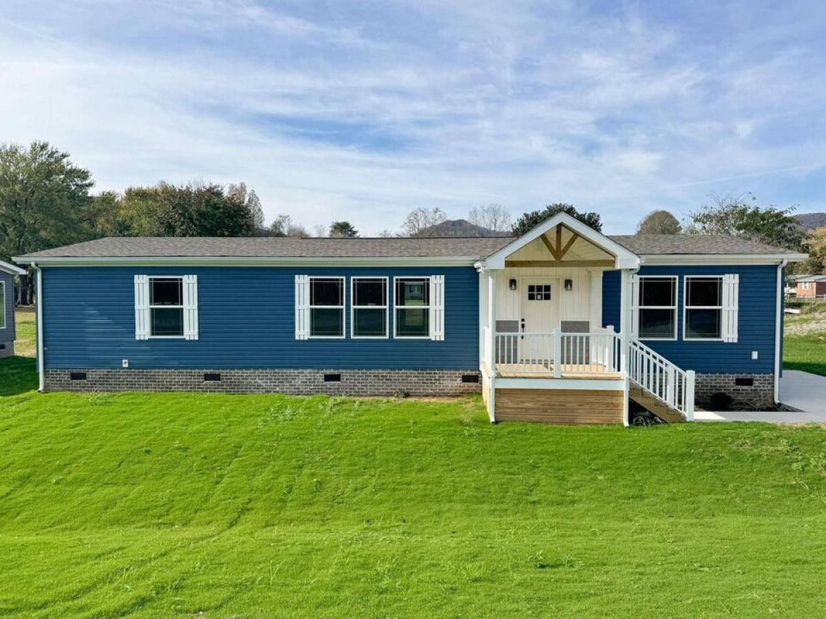 Picture of Home For Sale in Dunlap, Tennessee, United States