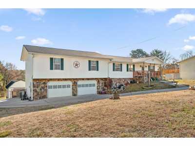 Home For Sale in Ringgold, Georgia