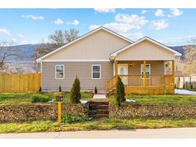 Home For Sale in Whitwell, Tennessee