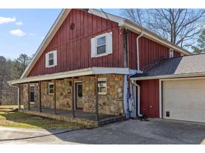 Home For Sale in South Pittsburg, Tennessee