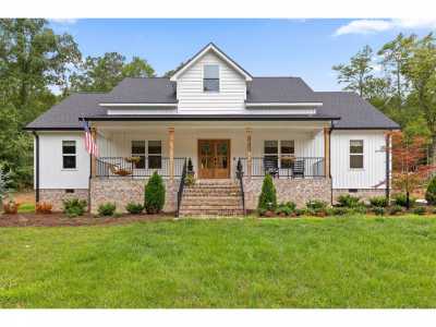 Home For Sale in Dunlap, Tennessee