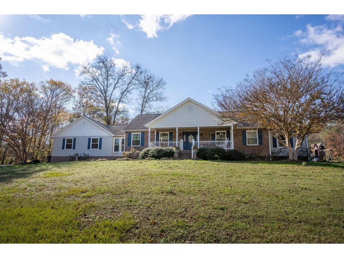 Picture of Home For Sale in Trenton, Georgia, United States