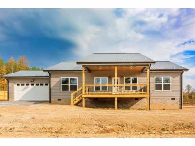 Home For Sale in Dunlap, Tennessee